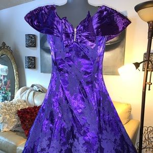 Gorgeous purple after five dress.